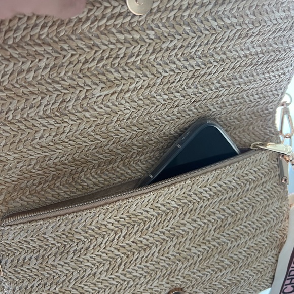 Dior Tan Crossbody Bag with Gold Chain - Picture 3 of 4